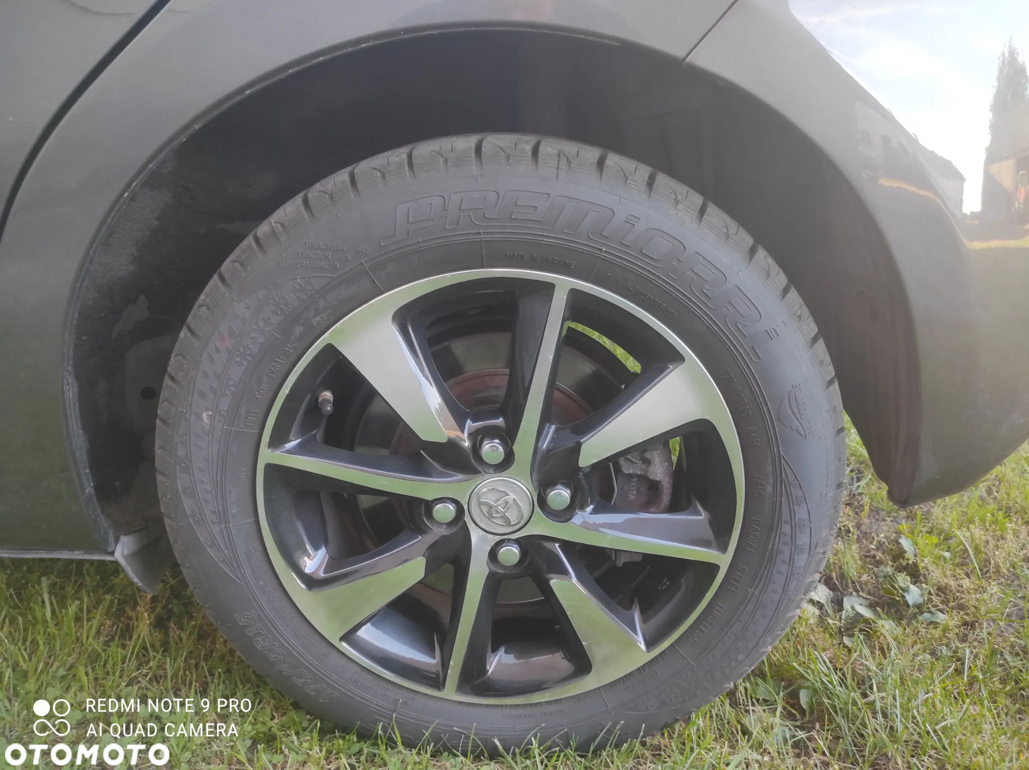 Toyota Yaris Hybrid 1.5 VVT-i - 14