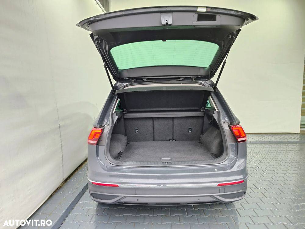 Volkswagen Tiguan 2.0 TDI 4Mot DSG Life - 35