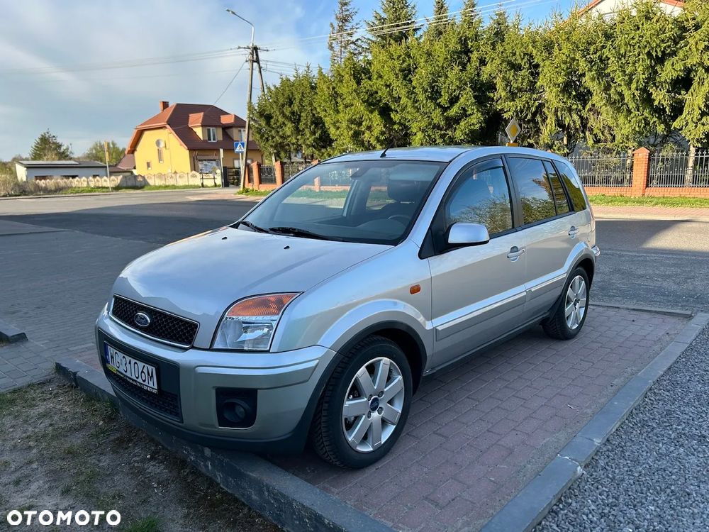 Ford Fusion 1.6 + - 3
