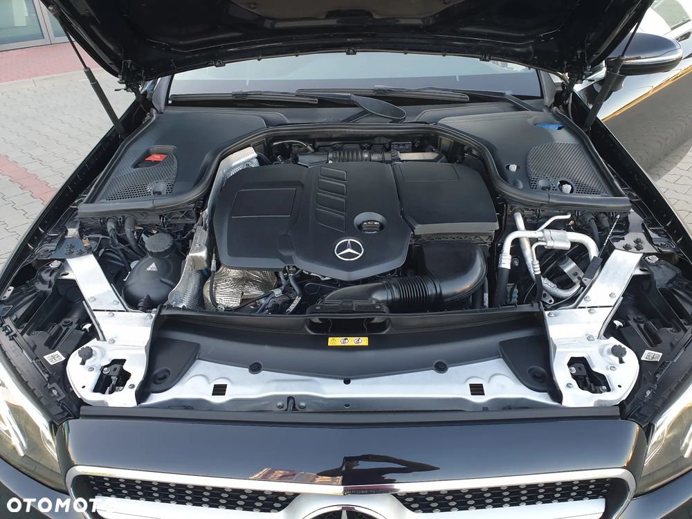 Mercedes-Benz Klasa E 220 d 9G-TRONIC - 14