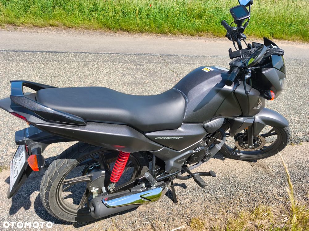 Honda CBF - 2