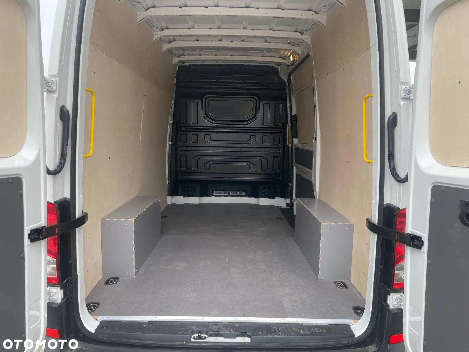 Volkswagen Crafter - 10