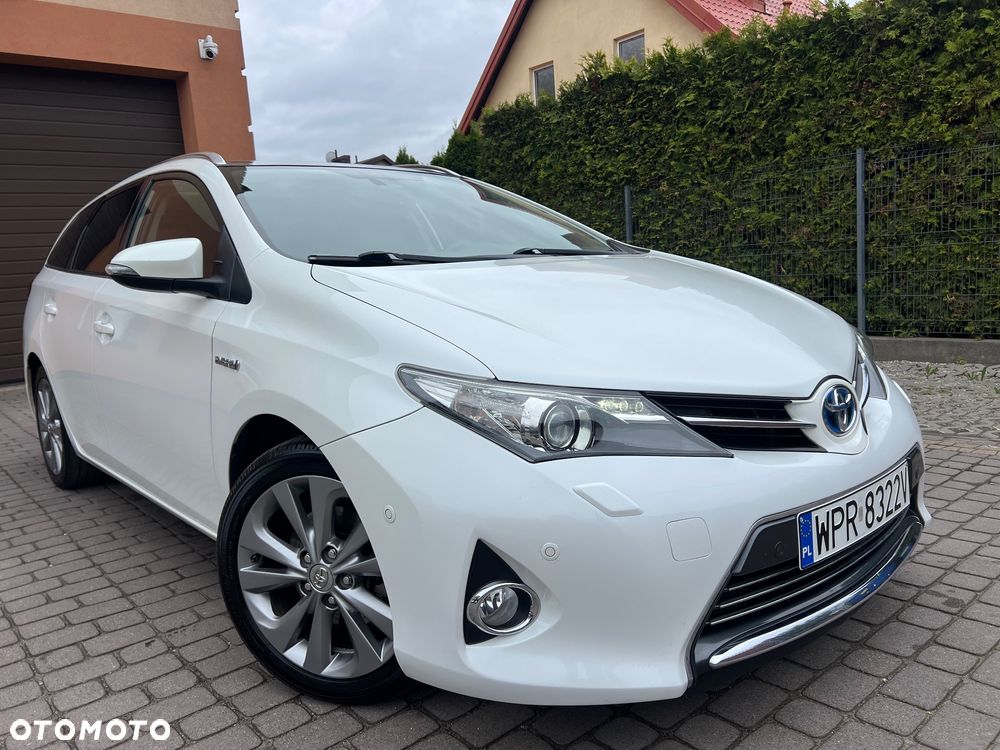 Toyota Auris 1.8 HSD Luna - 11