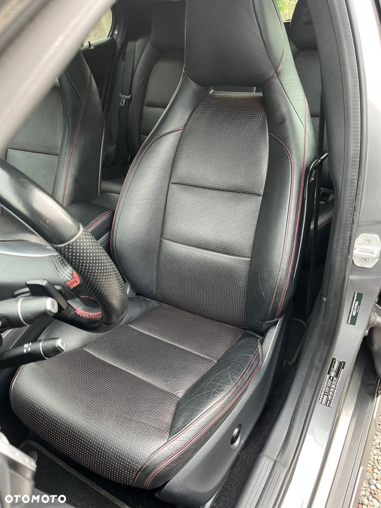 Mercedes-Benz GLA 220 CDI 4Matic 7G-DCT AMG Line - 17