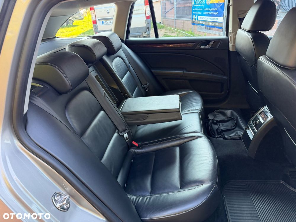 Skoda Superb 2.0 TDI 4x4 Exclusive - 19
