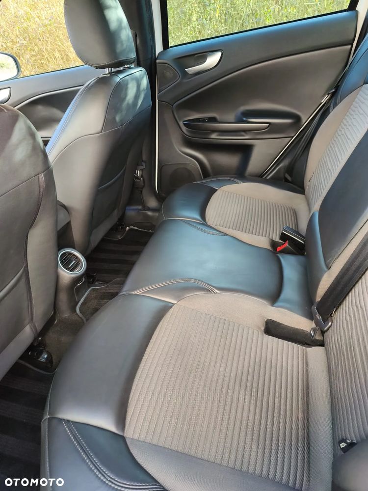 Alfa Romeo Giulietta 2.0 JTDM Exclusive - 18