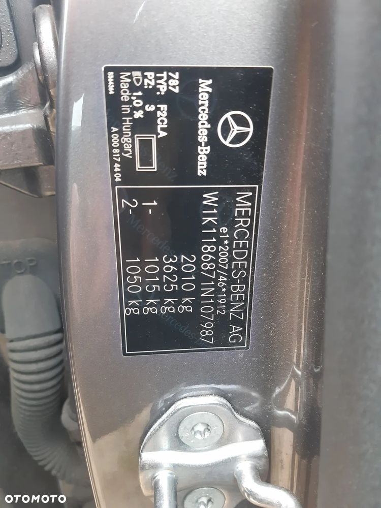 Mercedes-Benz CLA 200 AMG Line - 20