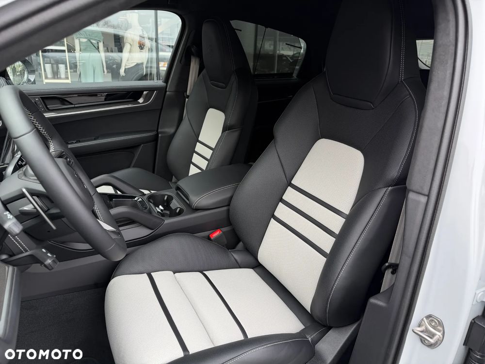 Porsche Cayenne - 20