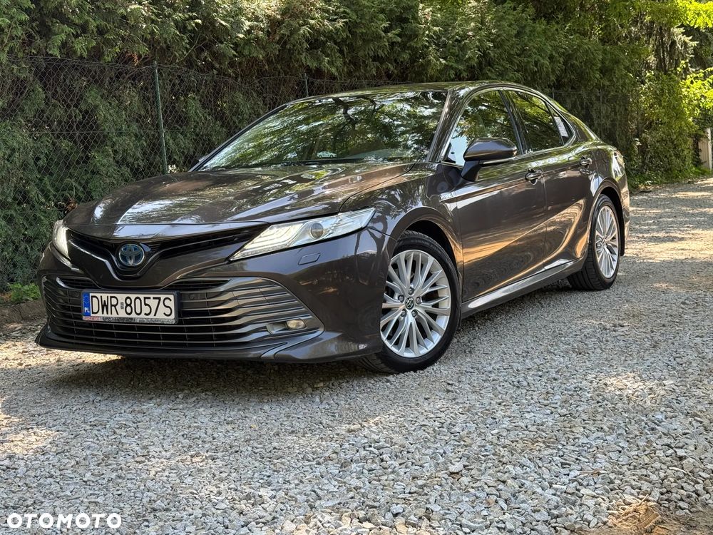 Toyota Camry 2.5 Hybrid Executive CVT - 21