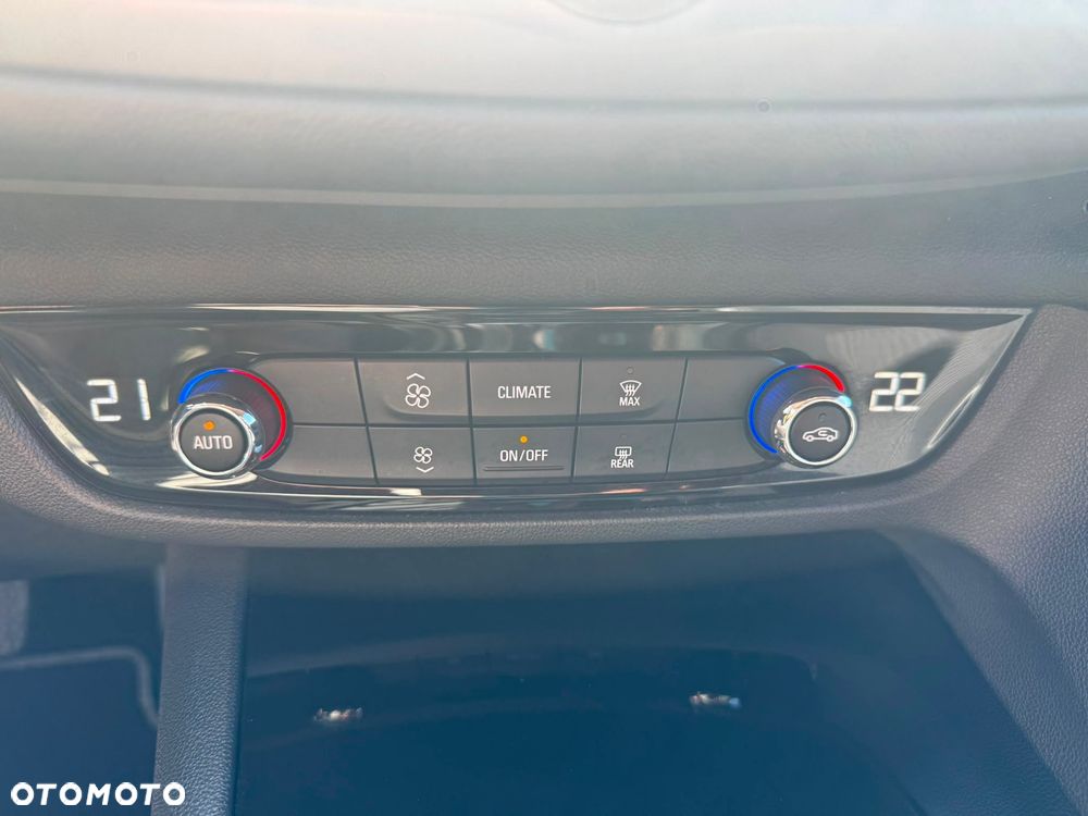 Opel Insignia 1.6 T Innovation S&S - 18