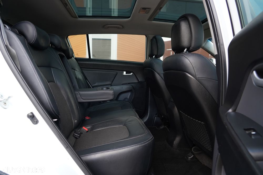 Kia Sportage 2.0 DSL HP 6AT 4x4 Style - 12