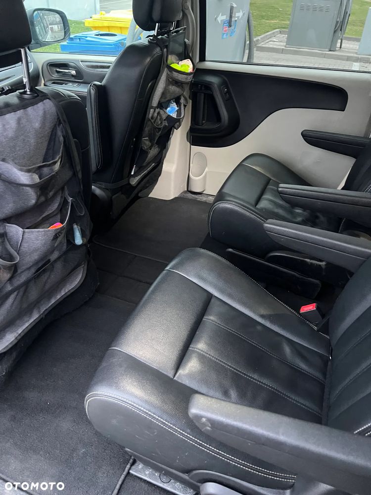 Chrysler Town & Country 3.6 Touring - 14