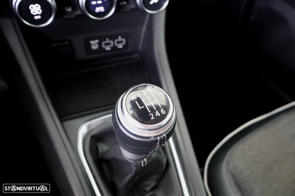 Renault Captur 1.0 TCe Evolution - 39