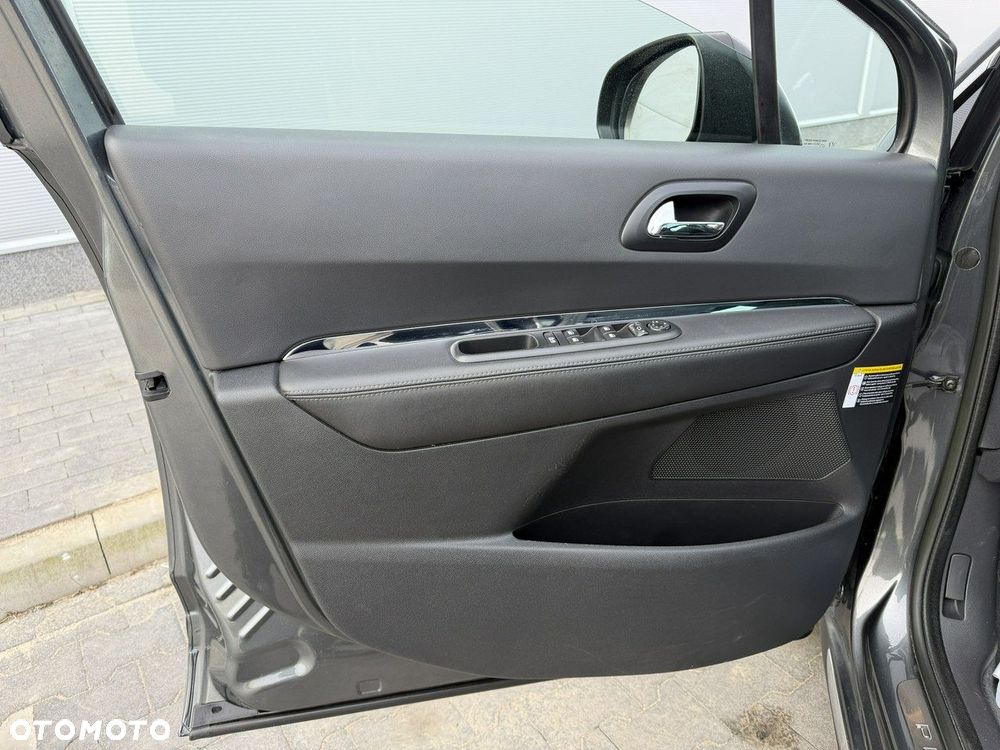 Peugeot 3008 - 16