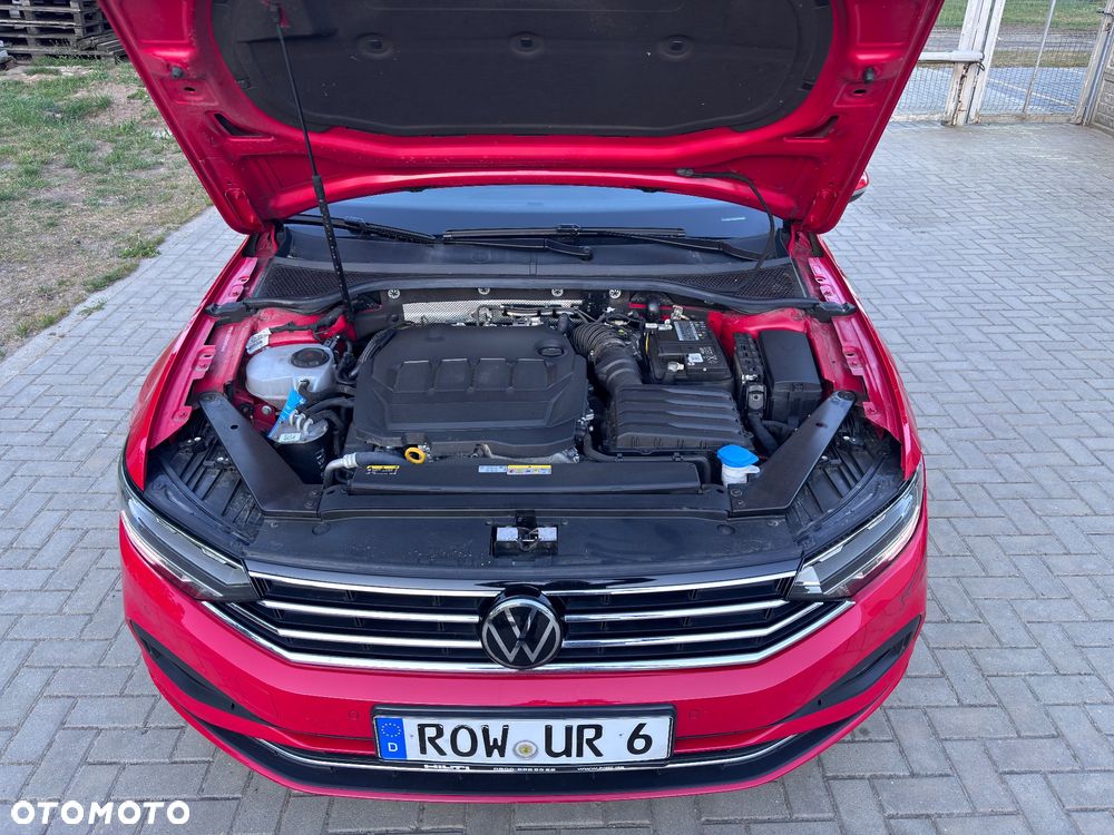 Volkswagen Passat Variant 2.0 TDI SCR DSG BlueMotion Comfortline - 9