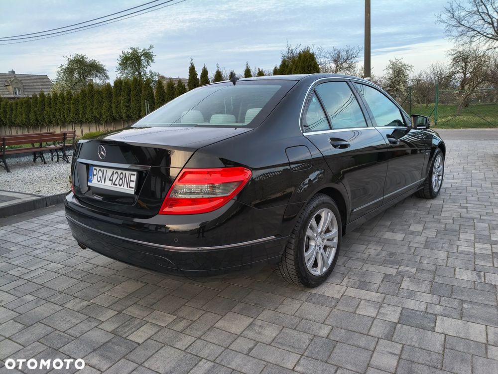 Mercedes-Benz Klasa C 180 Kompressor BlueEFFICIENCY Avantgarde - 6
