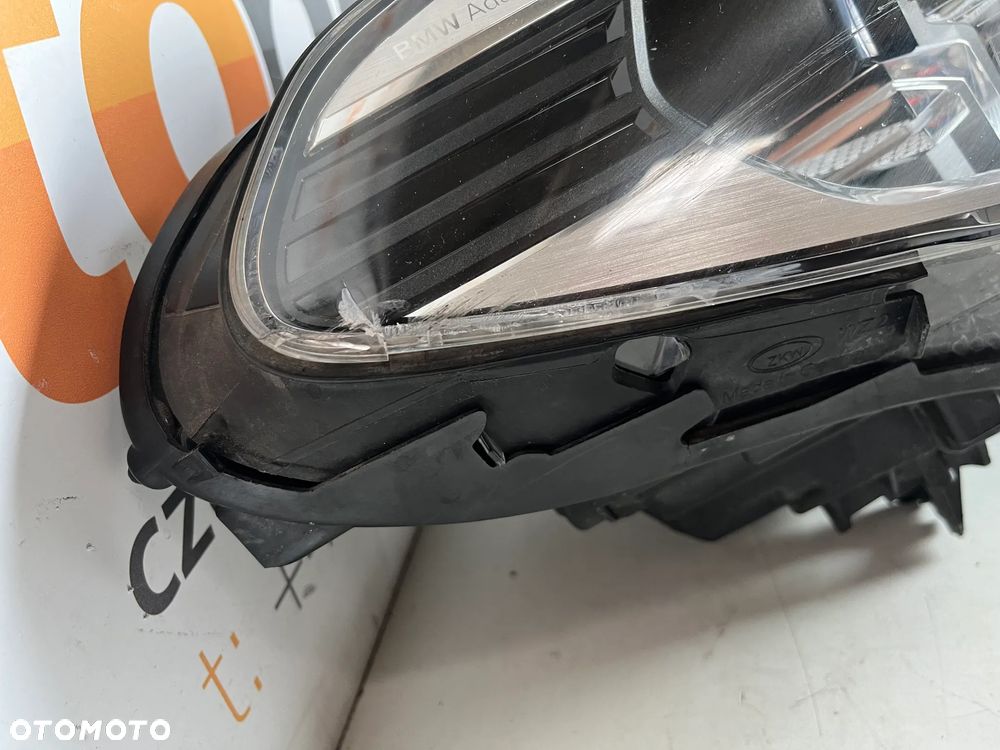 BMW 5 G30 G31 G38 Lampa przednia 7439210-01 - 3