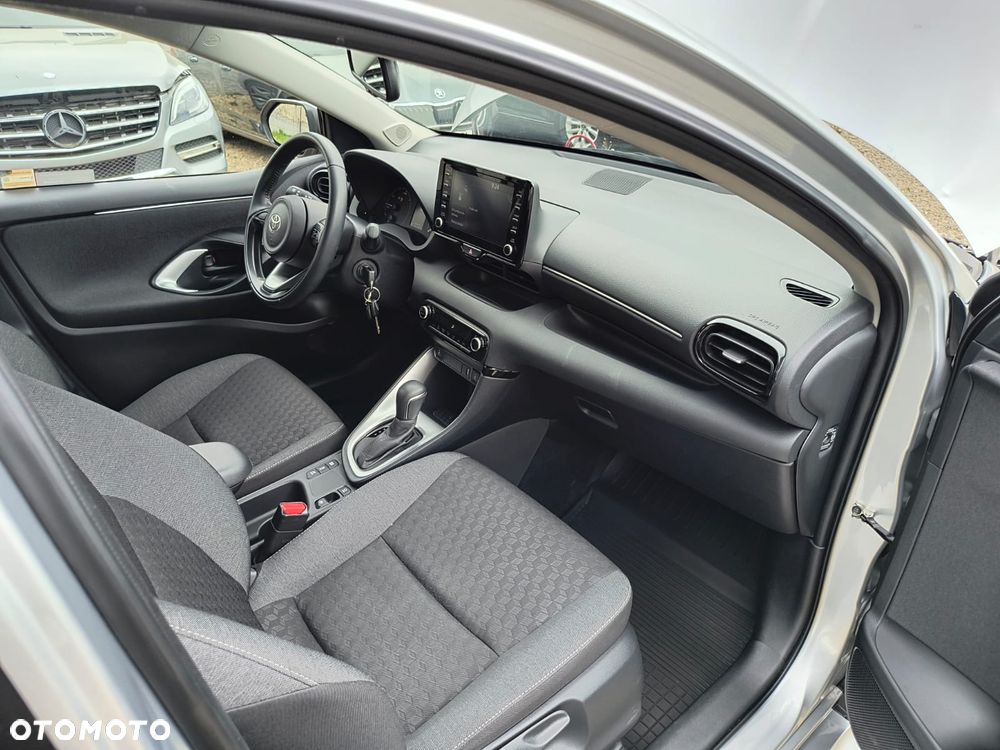 Toyota Yaris - 9