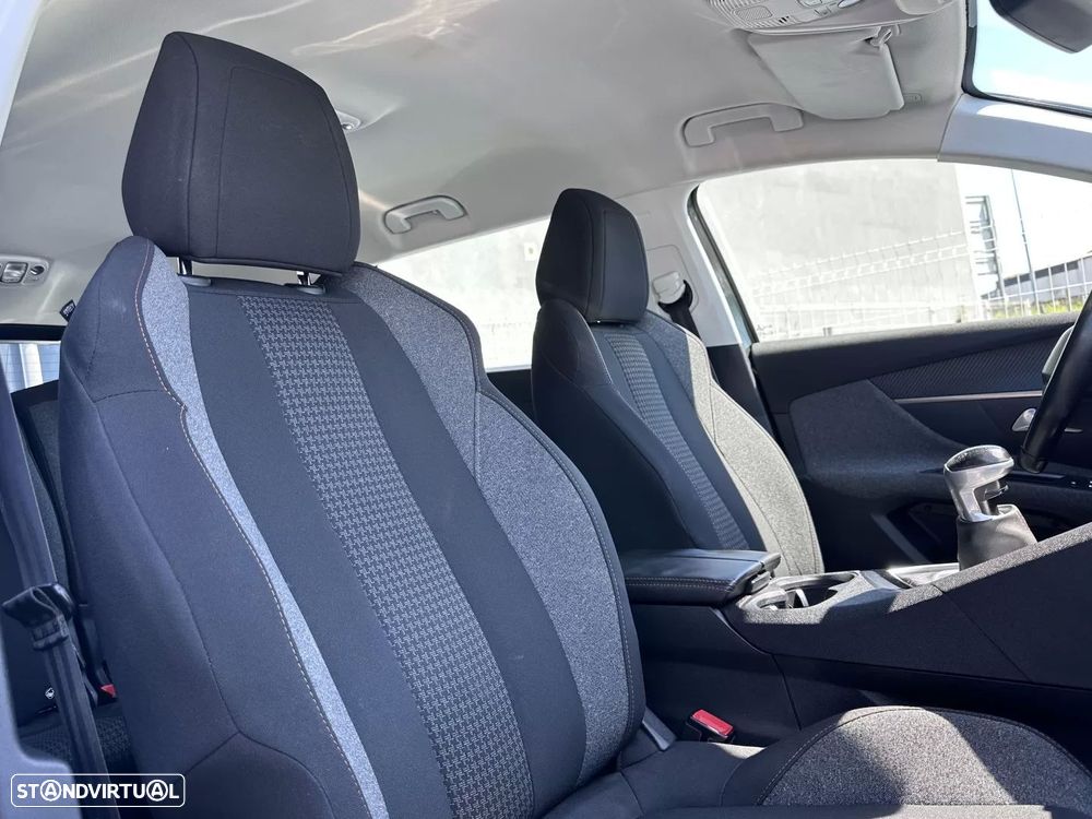 Peugeot 5008 1.2 PureTech Allure Pack - 47