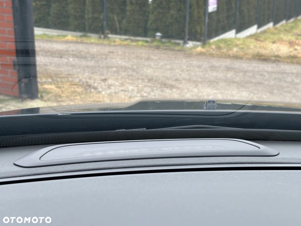 Volvo V70 D4 Geartronic Momentum - 35
