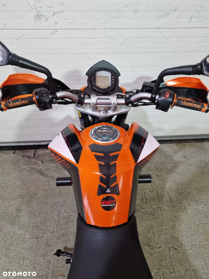 KTM Duke - 32