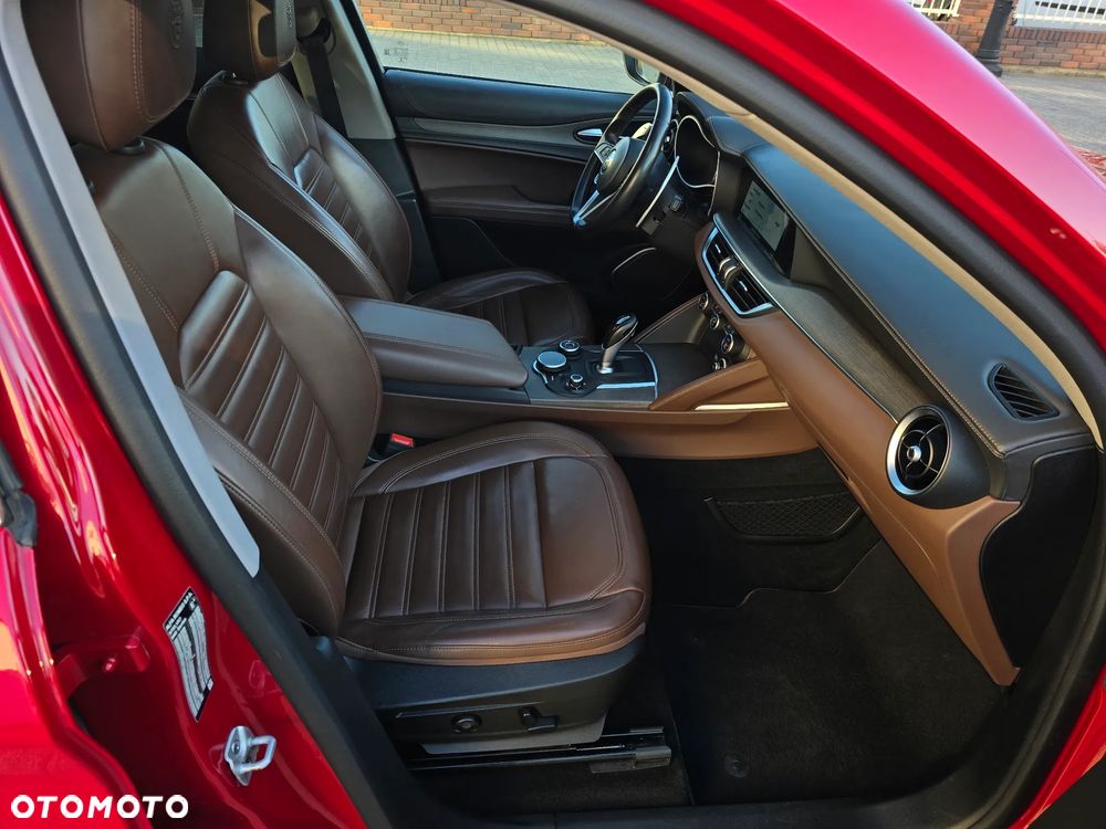 Alfa Romeo Stelvio 2.2 16V AT8 Q4 Lusso - 18