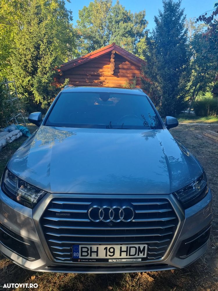 Audi Q7 - 1