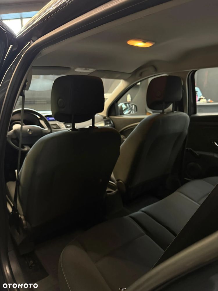 Renault Megane 1.6 16V Authentique Euro5 - 9