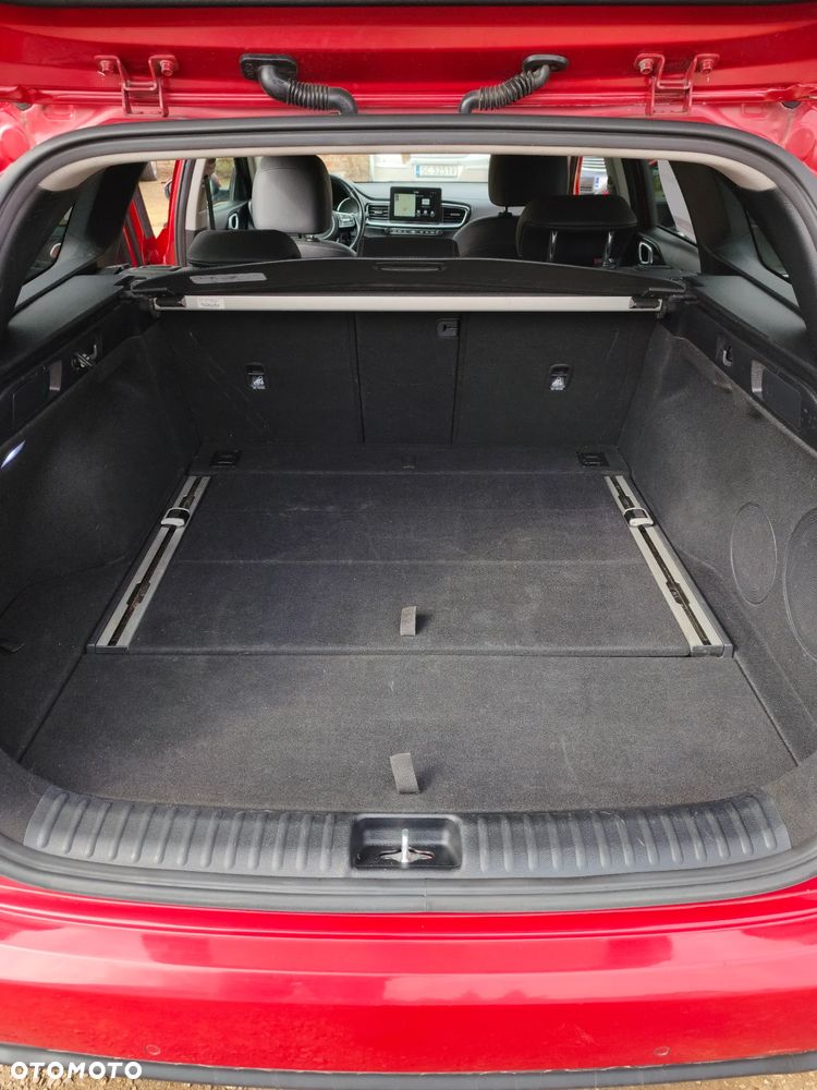 Kia Ceed 1.4 T-GDI L Business Line Plus DCT - 14