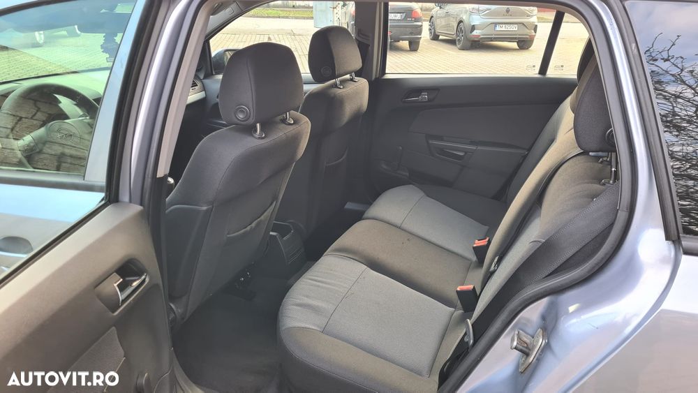 Opel Astra Classic 1.6i - 10