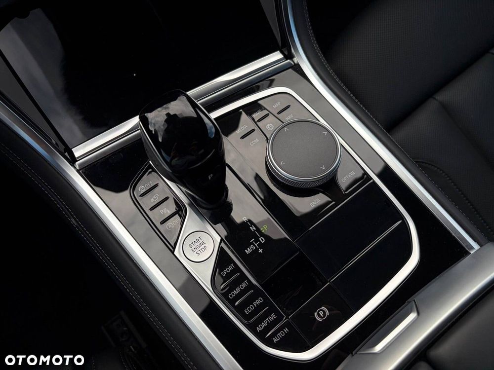 BMW Seria 8 M850i xDrive - 27