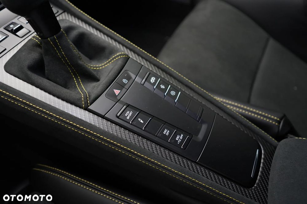 Porsche 718 Cayman GPF GT4 RS PDK - 13