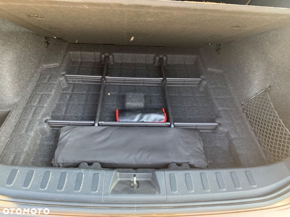 BMW X1 xDrive20d - 14