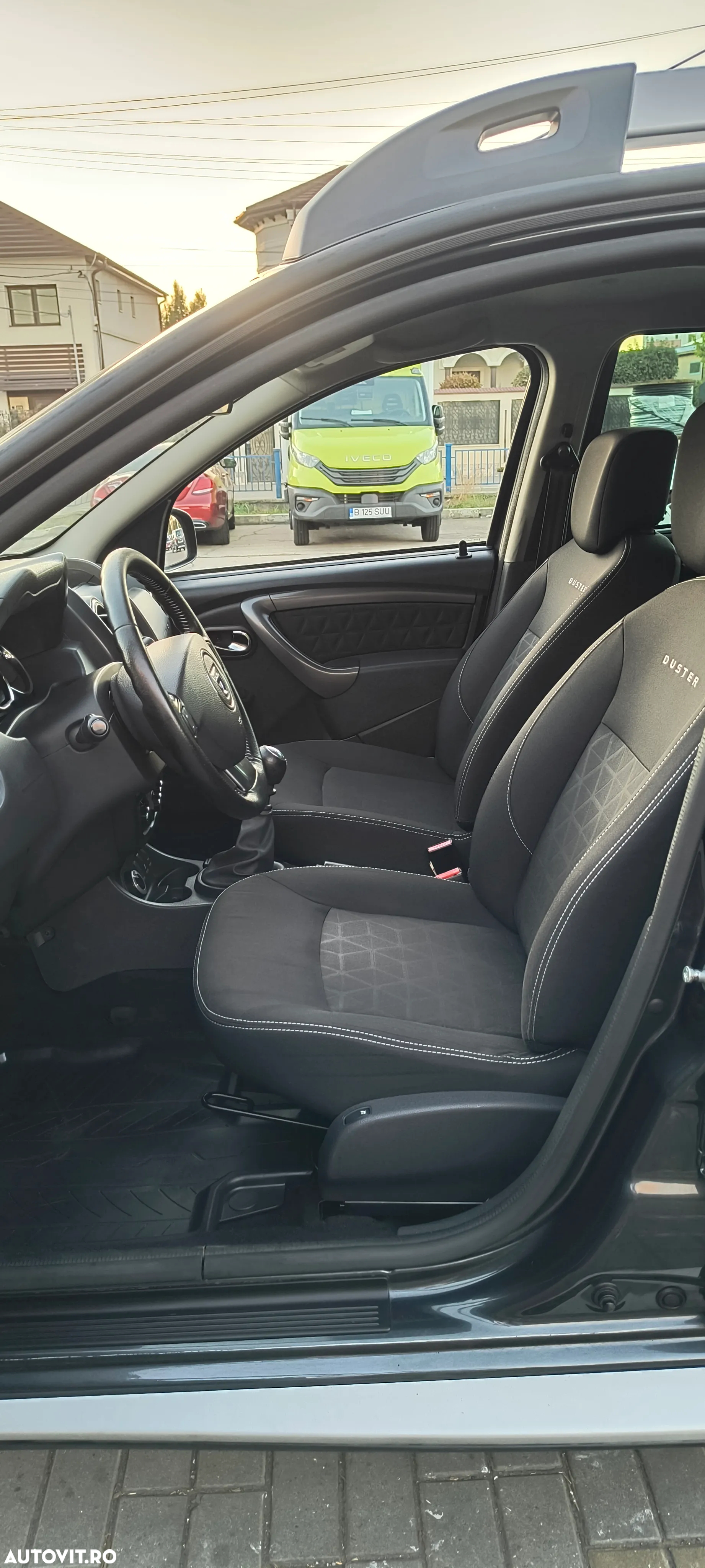 Dacia Duster dCi 110 FAP 4x4 Prestige - 17