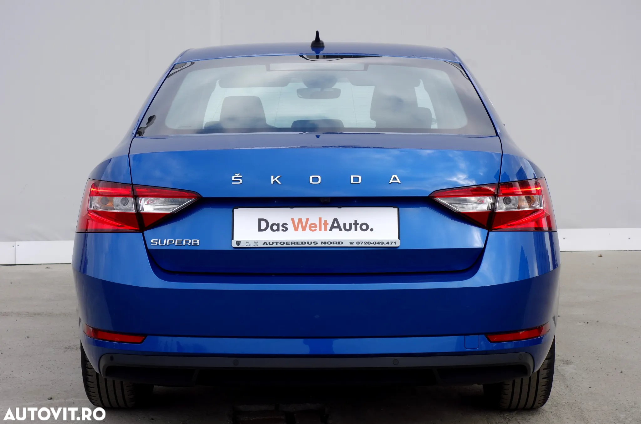 Skoda Superb 2.0 TDI DSG Ambition - 13