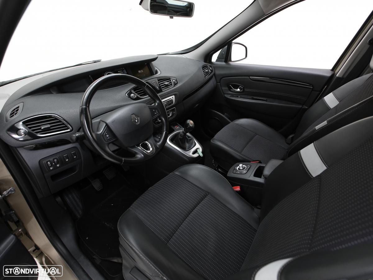 Renault Mégane Scénic - 7