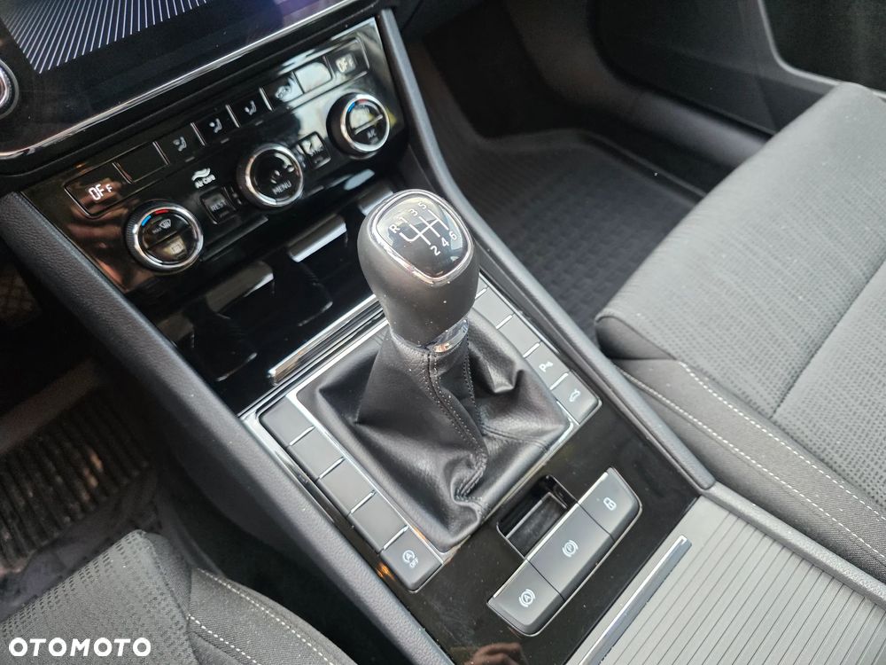 Skoda Superb 1.5 TSI ACT Ambition - 22