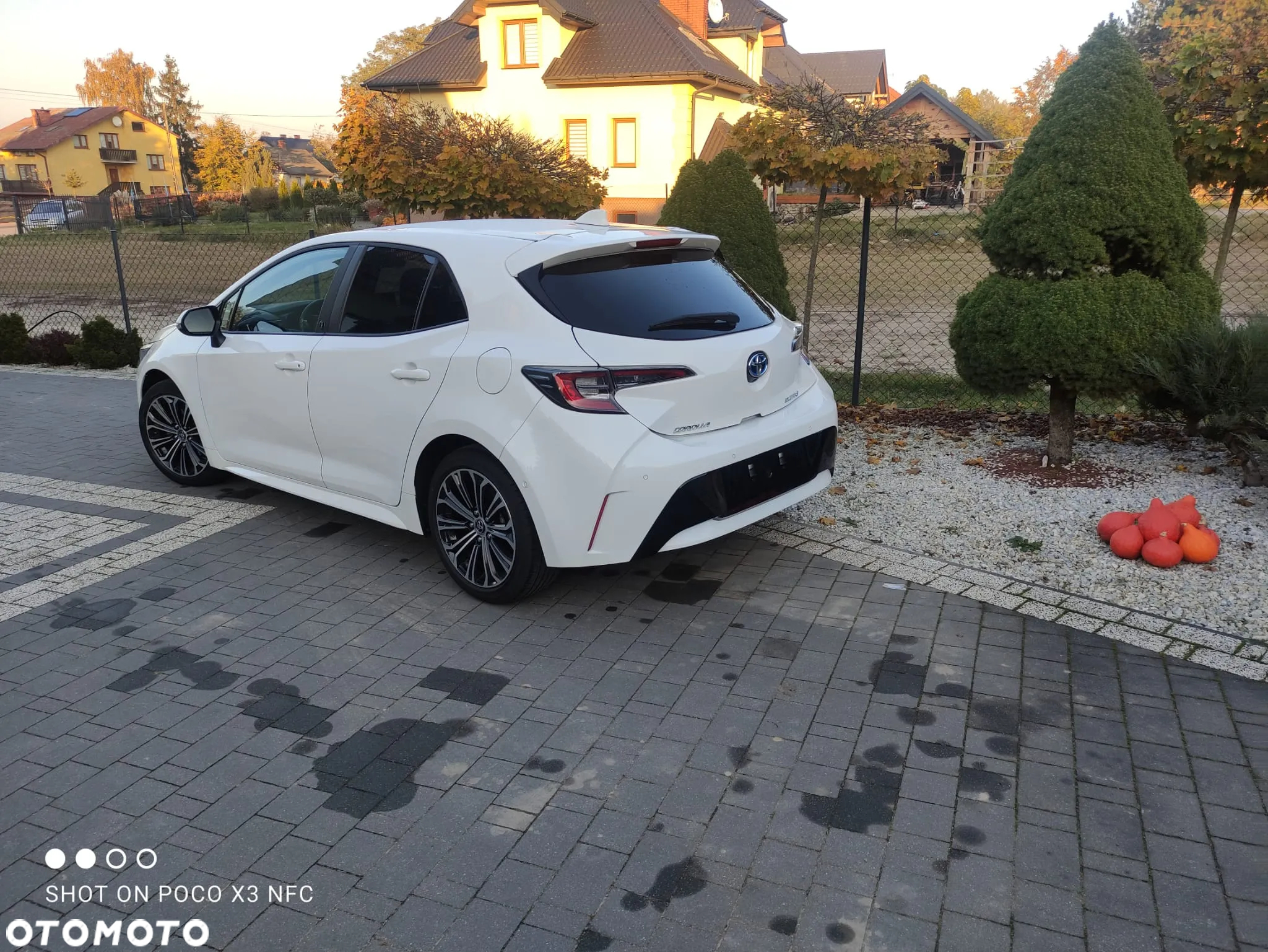 Toyota Corolla 1.8 Hybrid Comfort - 4