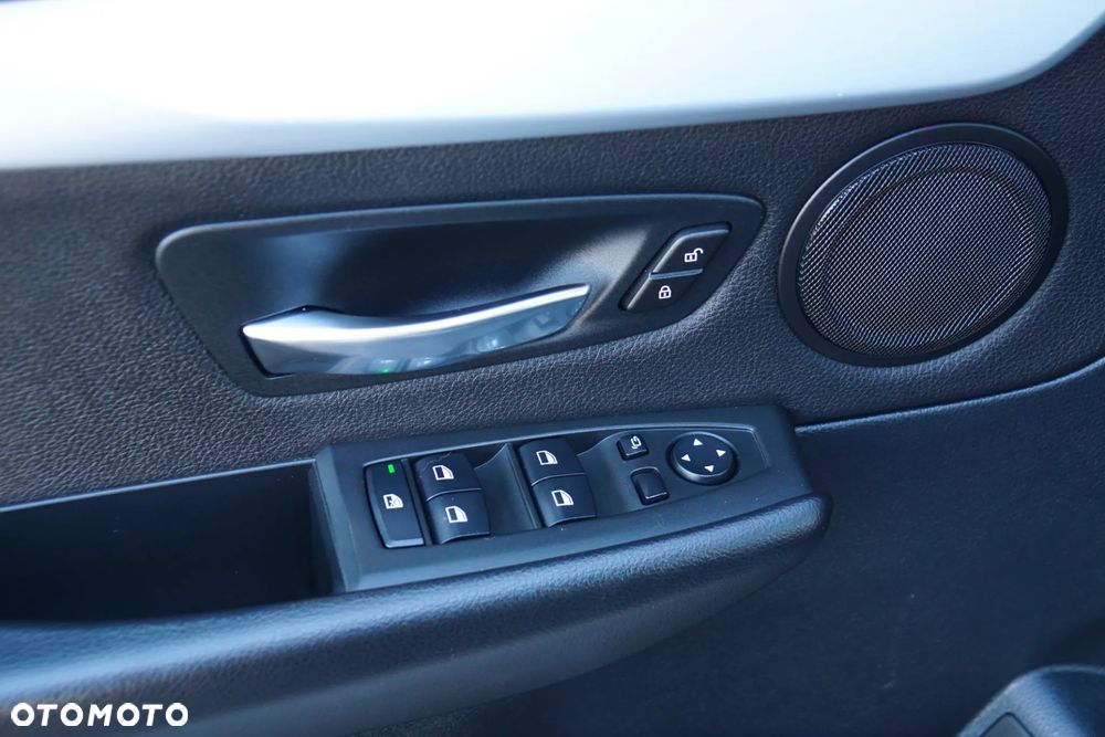 BMW Seria 2 218d Advantage sport - 25