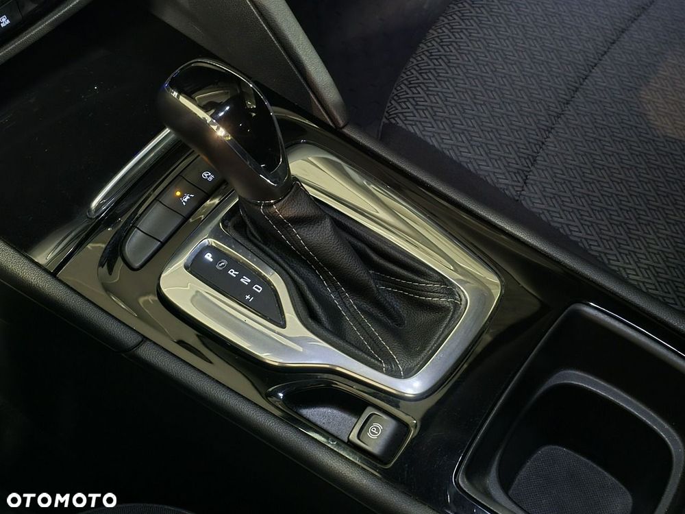 Opel Insignia - 25