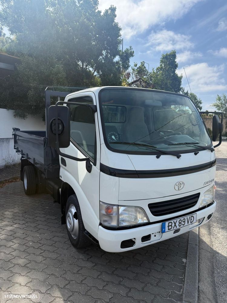 Toyota Dyna - 3