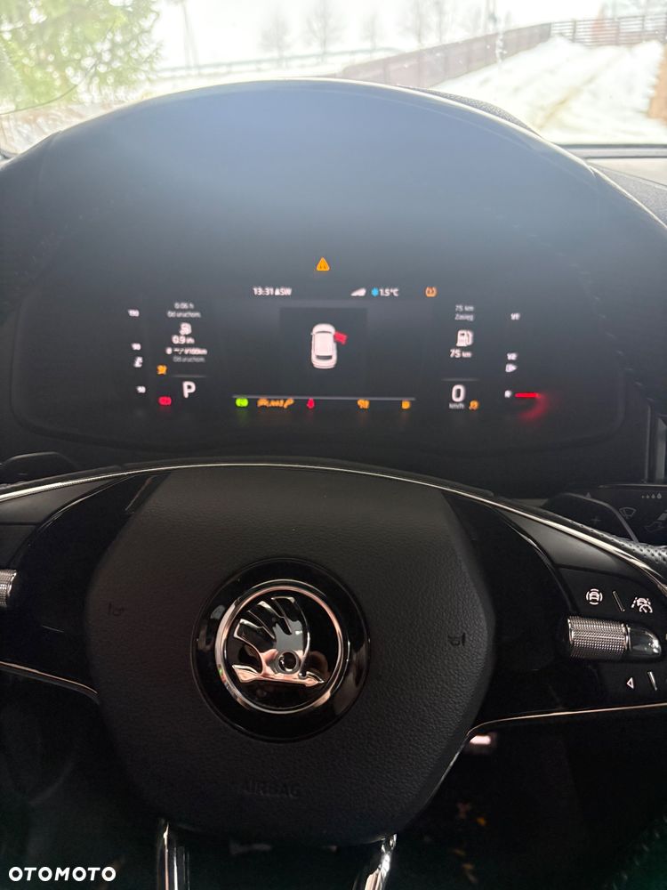 Skoda Karoq 2.0 TDI SCR 4x4 DSG Sportline - 14