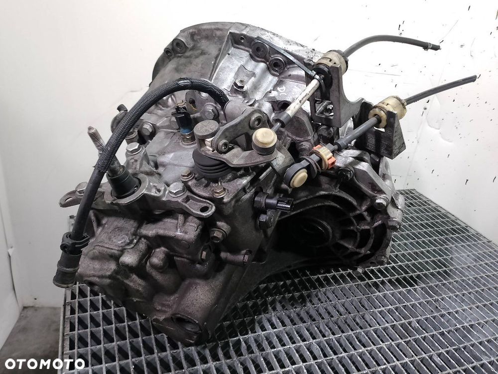 SKRZYNIA BIEGÓW MANUALNA RENAULT SCENIC II ( 03-09 ) 1.9 DCI NDO0008 - 3