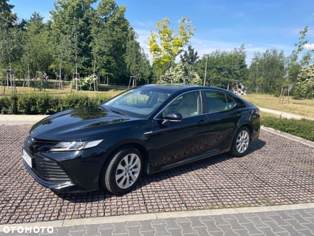 Toyota Camry 2.5 Hybrid Comfort CVT - 2