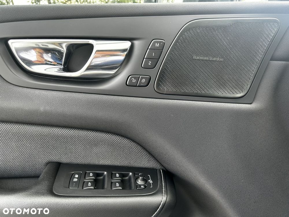 Volvo XC 60 - 21