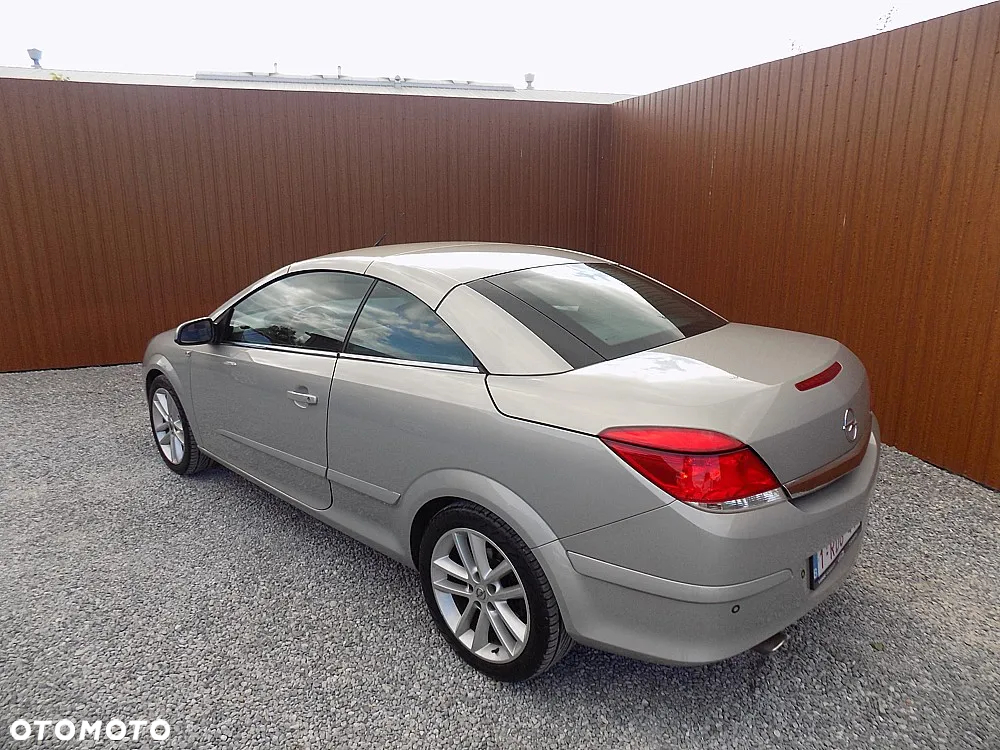 Opel Astra 1.6 Cosmo - 21