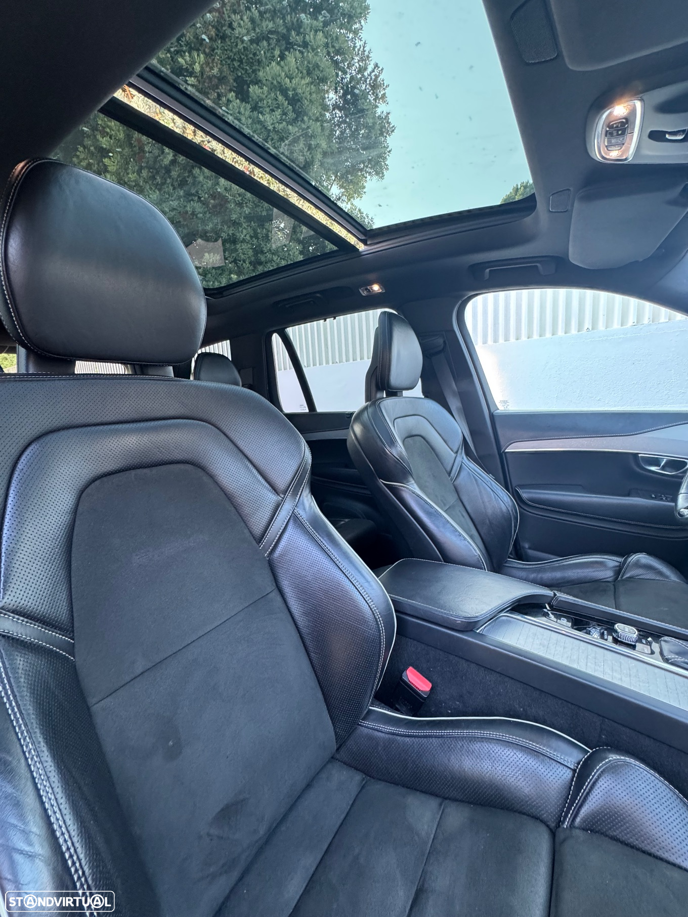 Volvo XC 90 2.0 D4 R-Design - 14