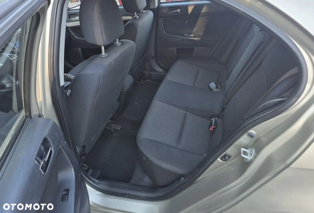 Mitsubishi Lancer 1.8 Inform LPG - 18