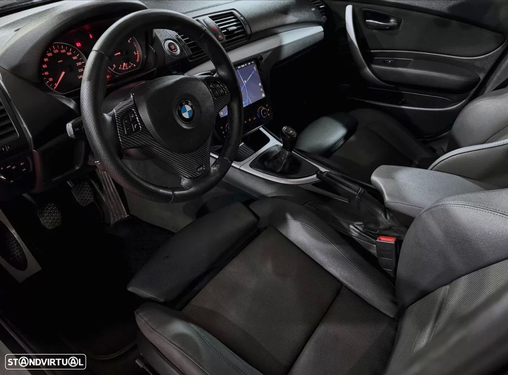 BMW 118 d Pack M - 8