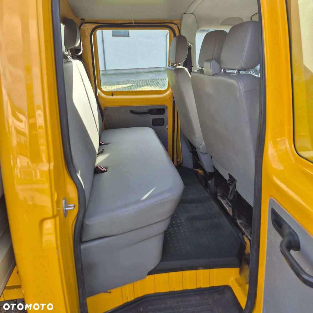 Volkswagen Transporter - 17